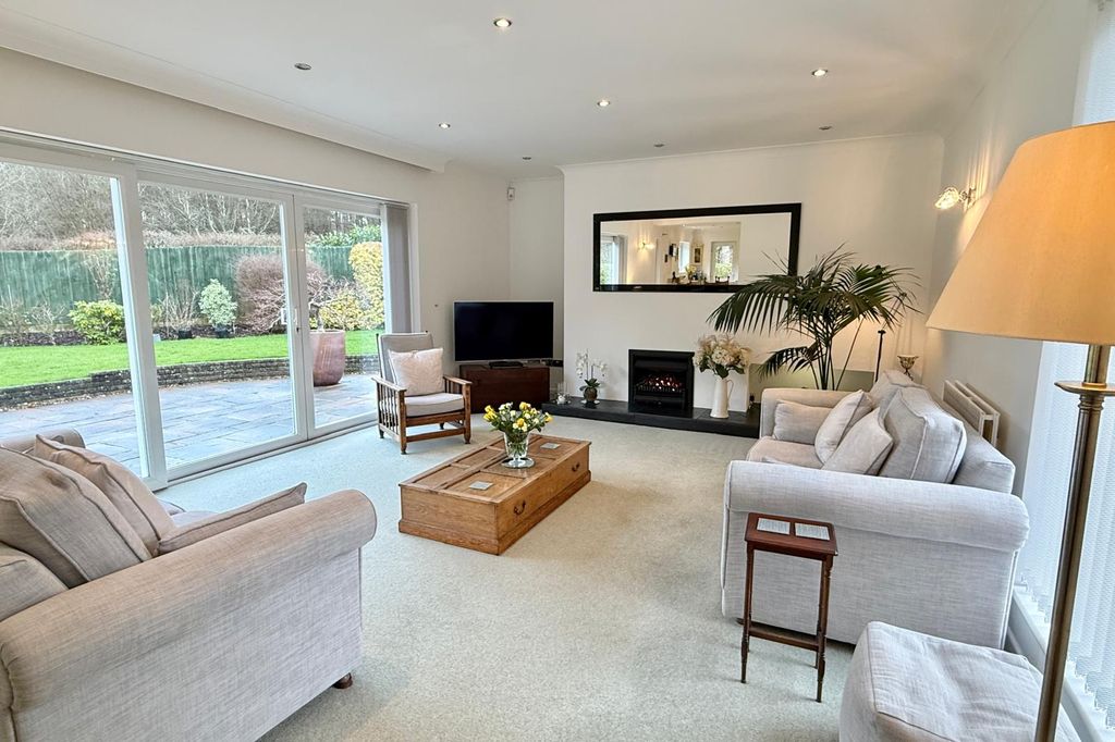 Property photo 3 of 49 Gallery