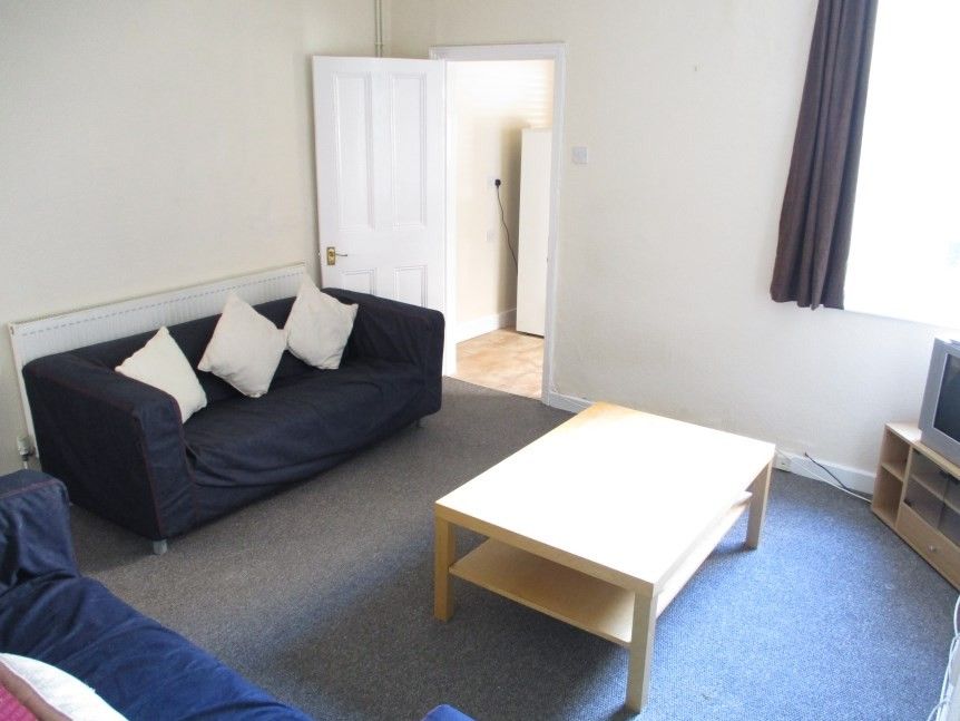 Property photo 1 of 13 (Main)