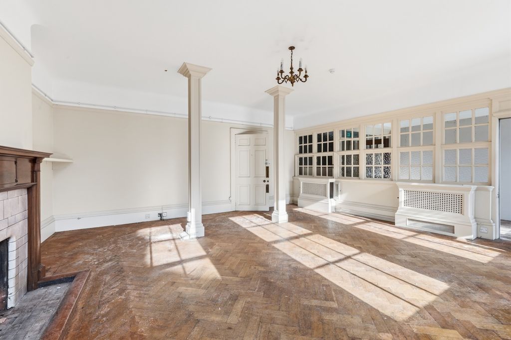 Property photo 2 of 14 5114503