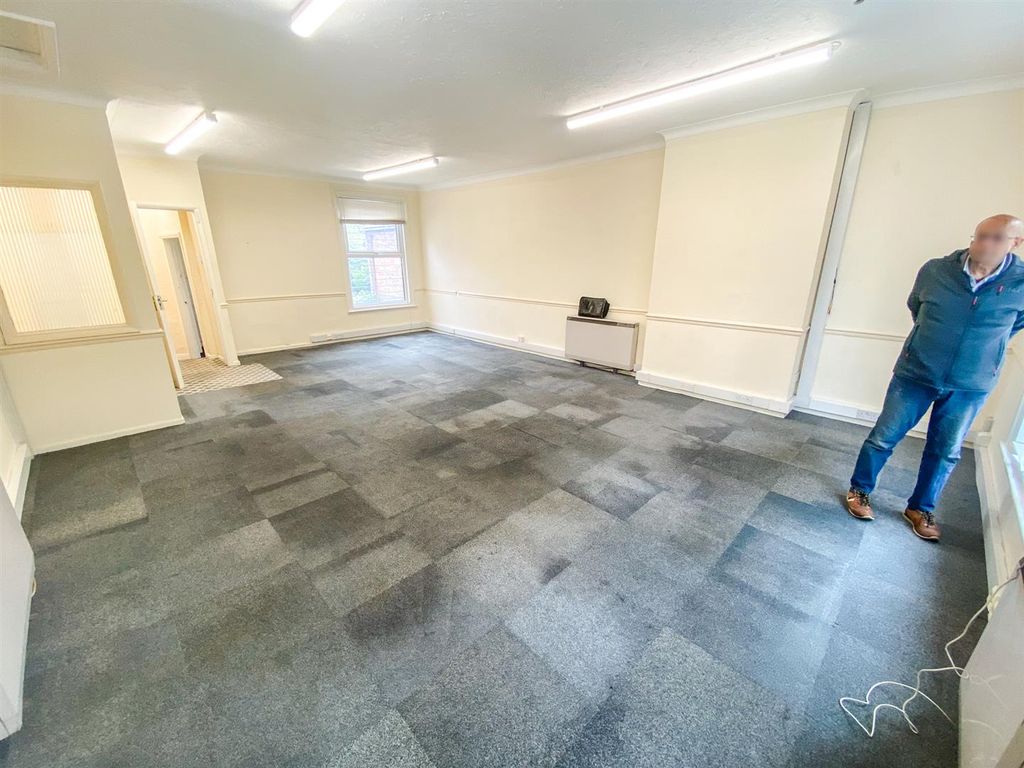 Property photo 3 of 5 Img_3985.Jpg