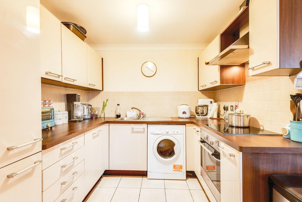 Property photo 3 of 14 Photography