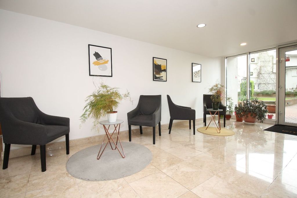 Additional image 23 of 1 bed flat to rentCity Tower, Limeharbour, Canary Wharf E14