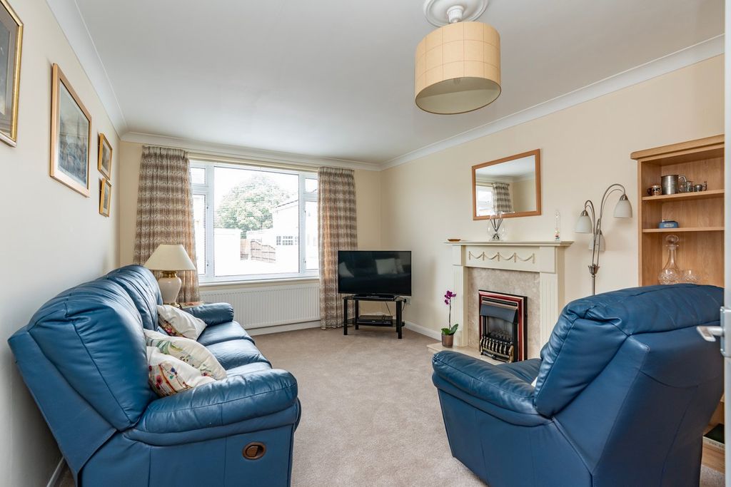 Property photo 2 of 14