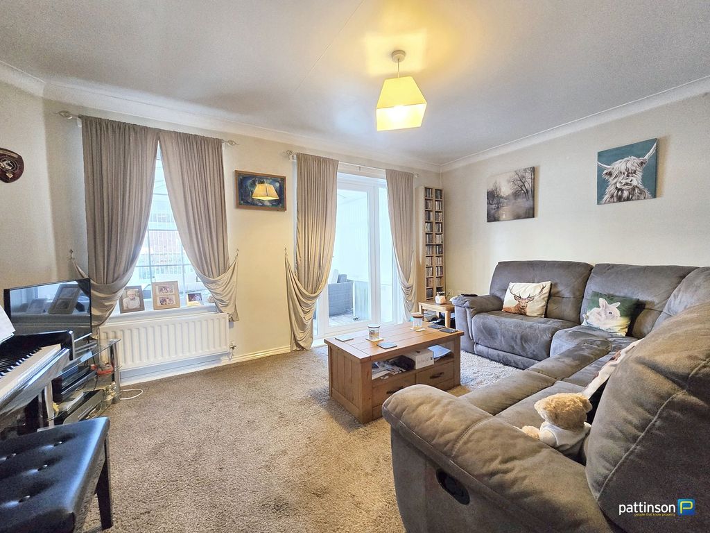 Property photo 2 of 32