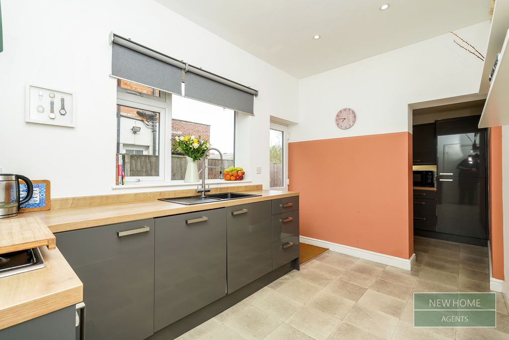 Property photo 3 of 23 Photo 14