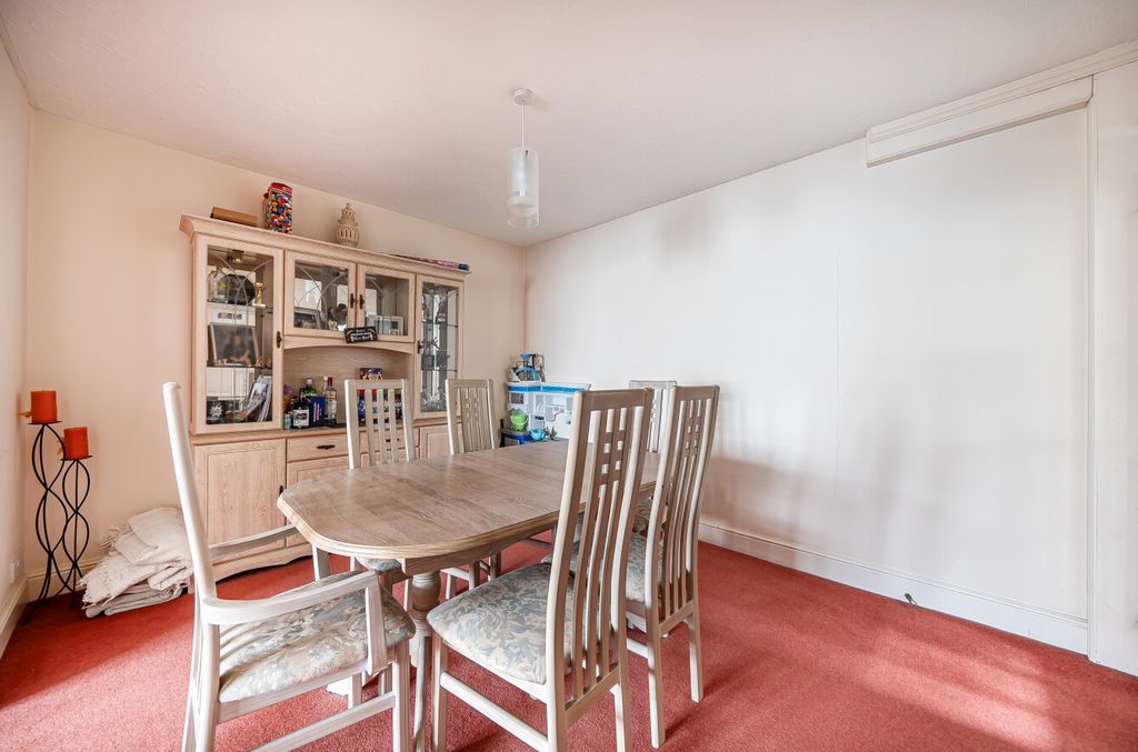 Property photo 3 of 22 1446945-4-69Df589...