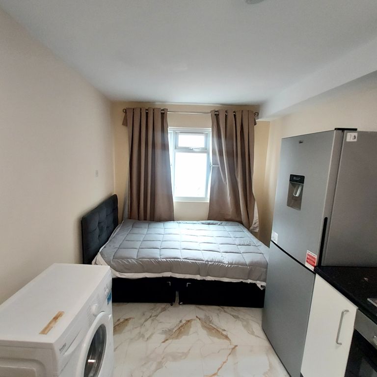 Property photo 3 of 3