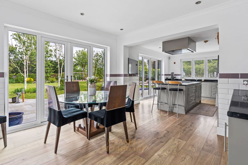 Additional image 7 of 5 bed detached house for saleHare Lane, Lingfield RH7