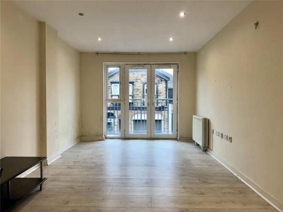 Property photo 3 of 6