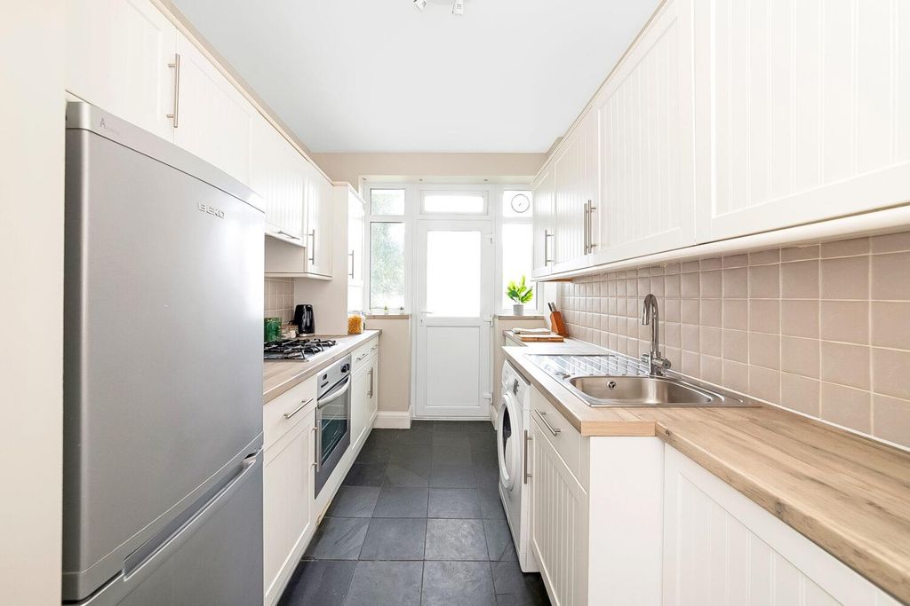 Property photo 2 of 11 Img_1784-3-1500x1000.Jpg