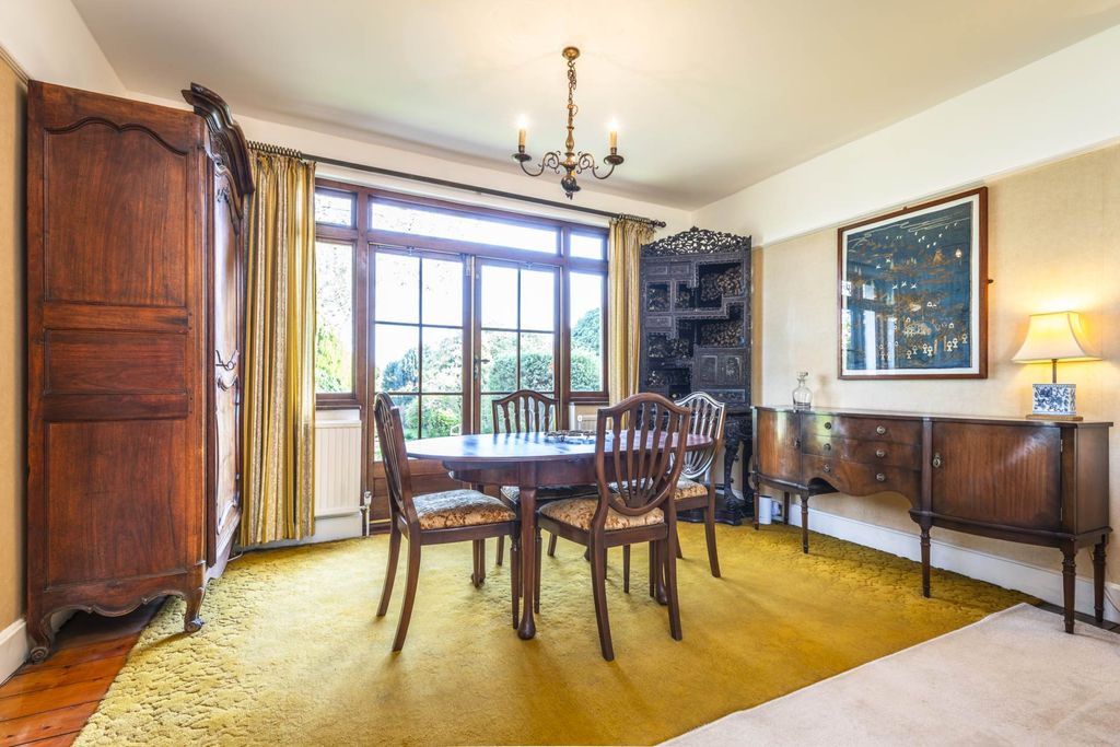 Property photo 3 of 29