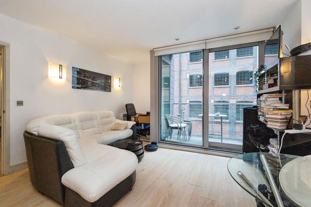 Property photo 3 of 10 Pbox-Img.Jpg