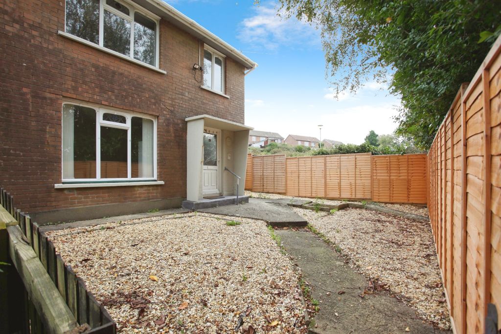 Property photo 2 of 20