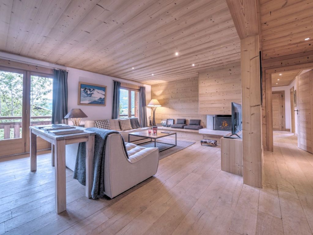 Property photo 3 of 12 Megeve Apartment For