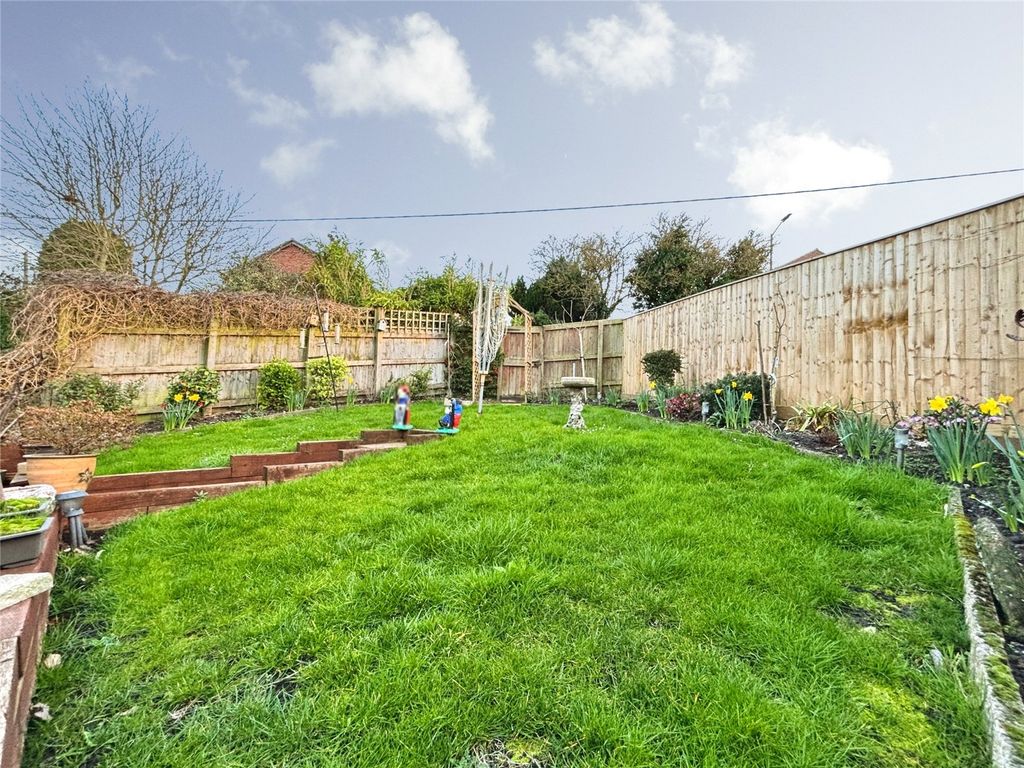 Property photo 3 of 11 Picture No. 11