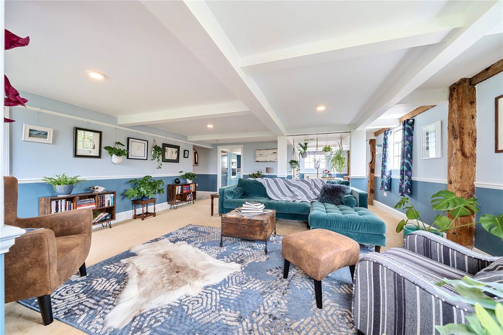 Property photo 3 of 22 Picture No. 03