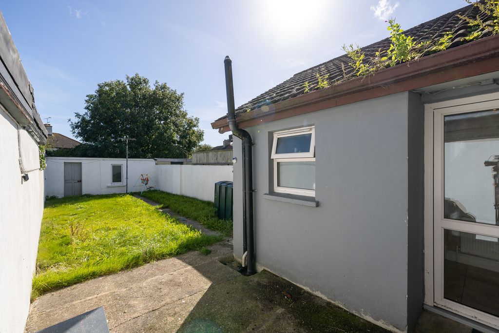 Property photo 3 of 18