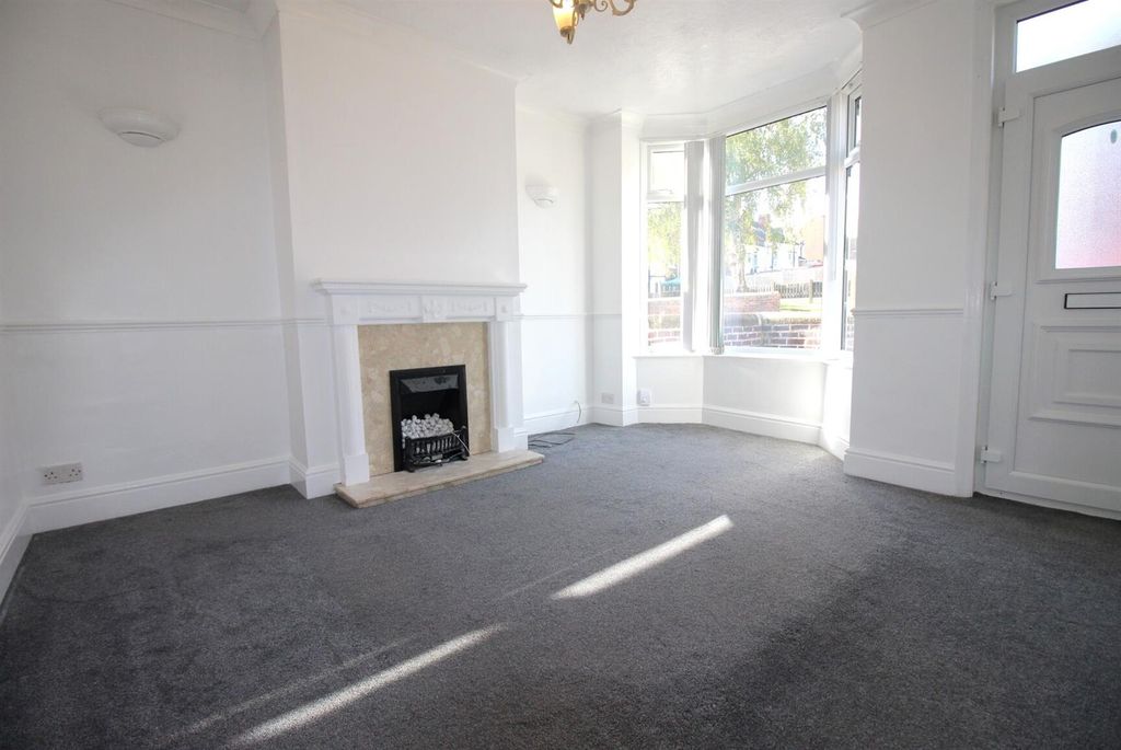 Property photo 3 of 9 3 - .Jpg