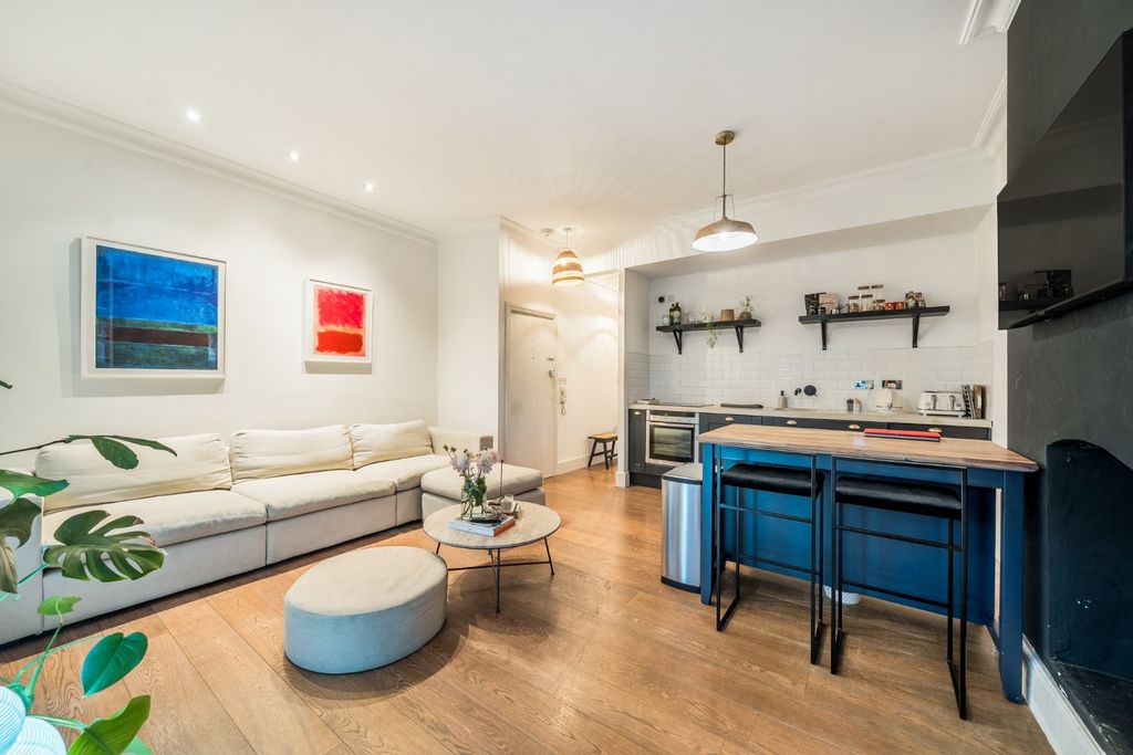 Property photo 2 of 14 Picture No. 05