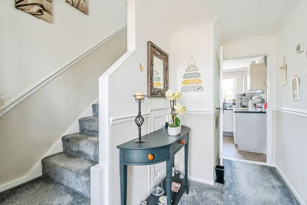 Property photo 2 of 16 Pbox-Img.Jpg