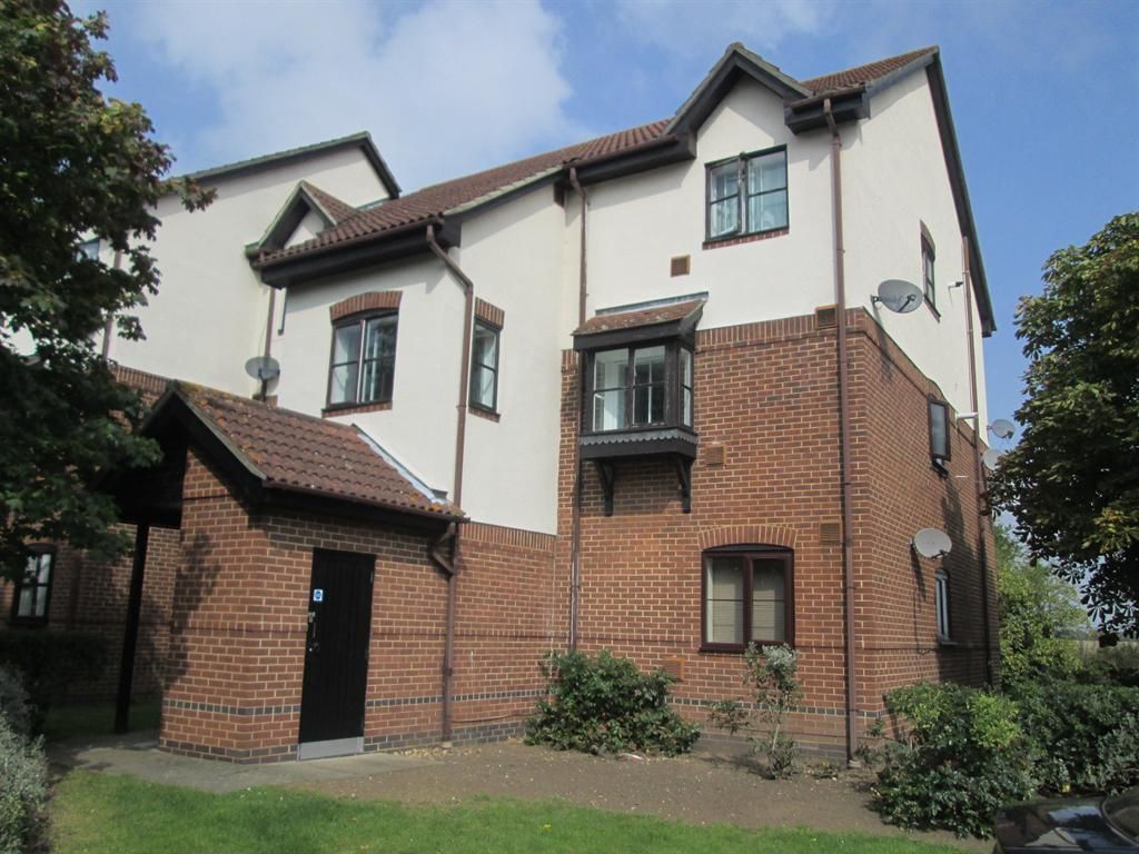 Property photo 1 of 11 Charming 1-Bedroom Apartment / Studio | Prime Harlington Location Near Heathrow Ub3