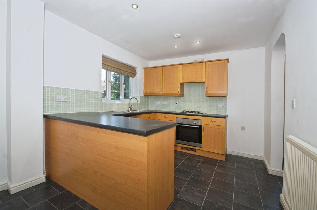 Property photo 2 of 19 Image