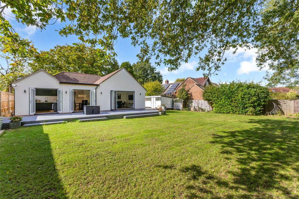 Property photo 1 of 19 Picture No. 16