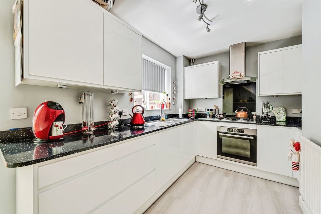 Property photo 2 of 17