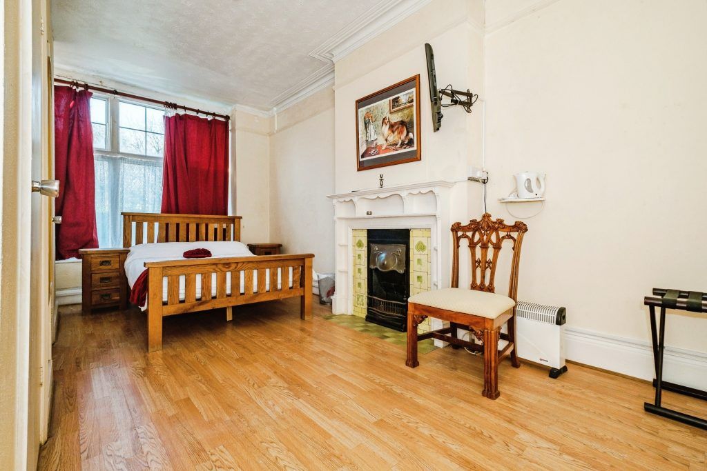 Additional image 13 of 8 bed semi-detached house for saleBeach Road, Littlehampton BN17
