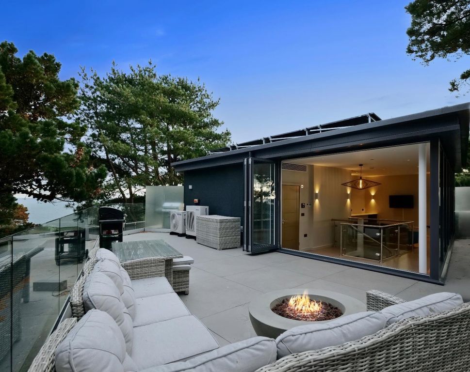 Property photo 1 of 13 P1615219.Jpg