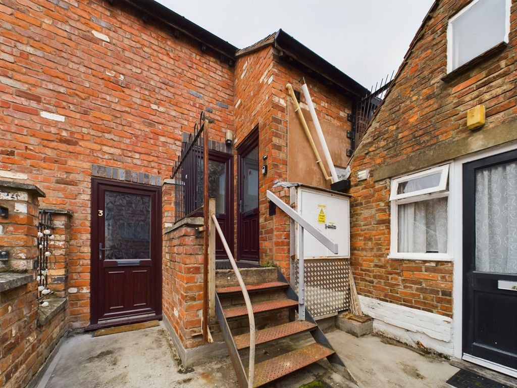 Property photo 1 of 7 Cam01740G0-Pr0120-Still008