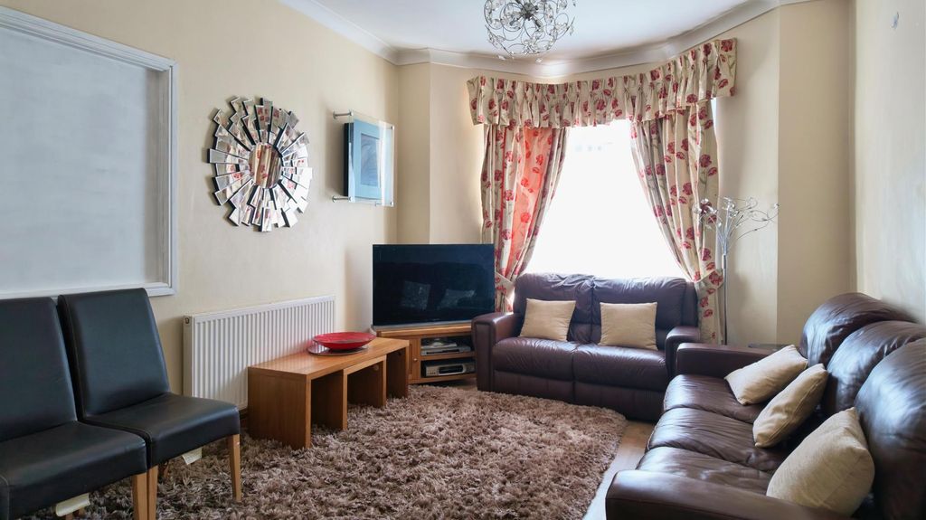 Property photo 2 of 10 Reception Room 1