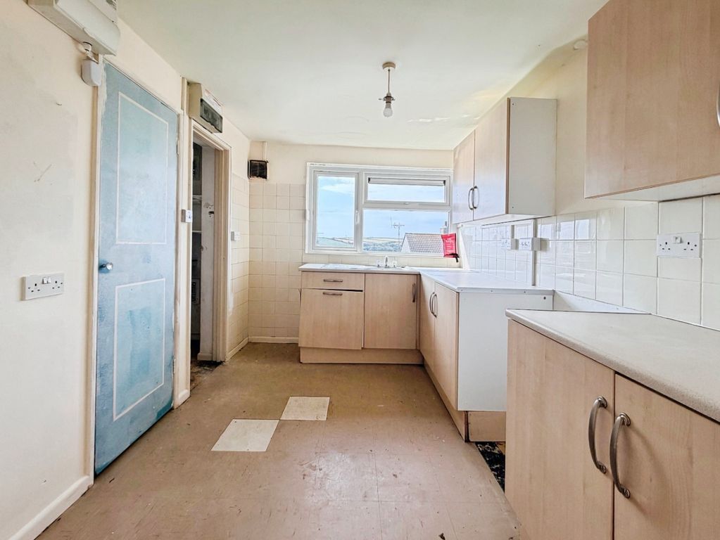 Property photo 3 of 8 5022936