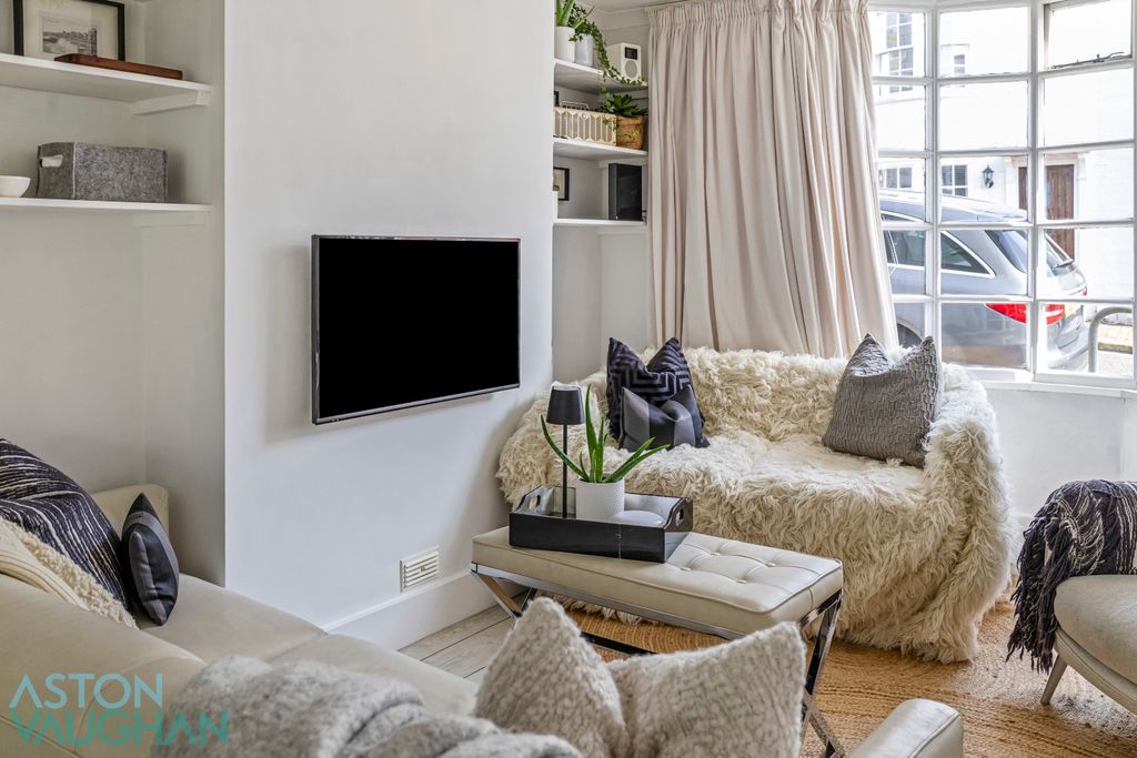 Property photo 3 of 29 4954862