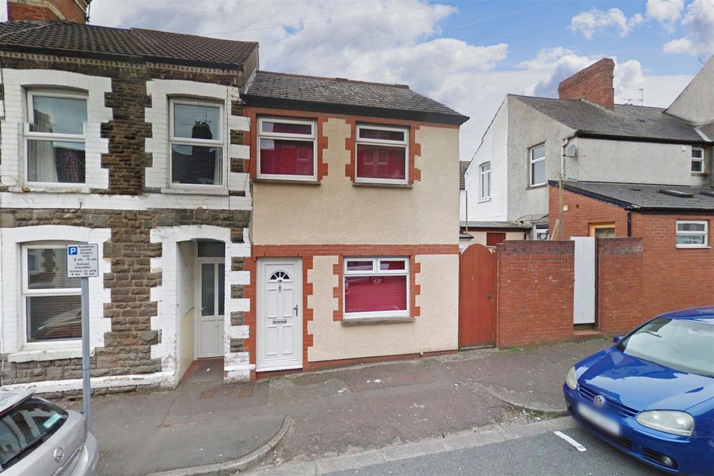 2 bed end terrace house for sale Cathays
