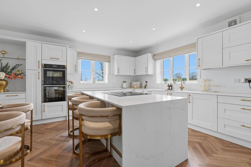 Property photo 3 of 47 Kitchen