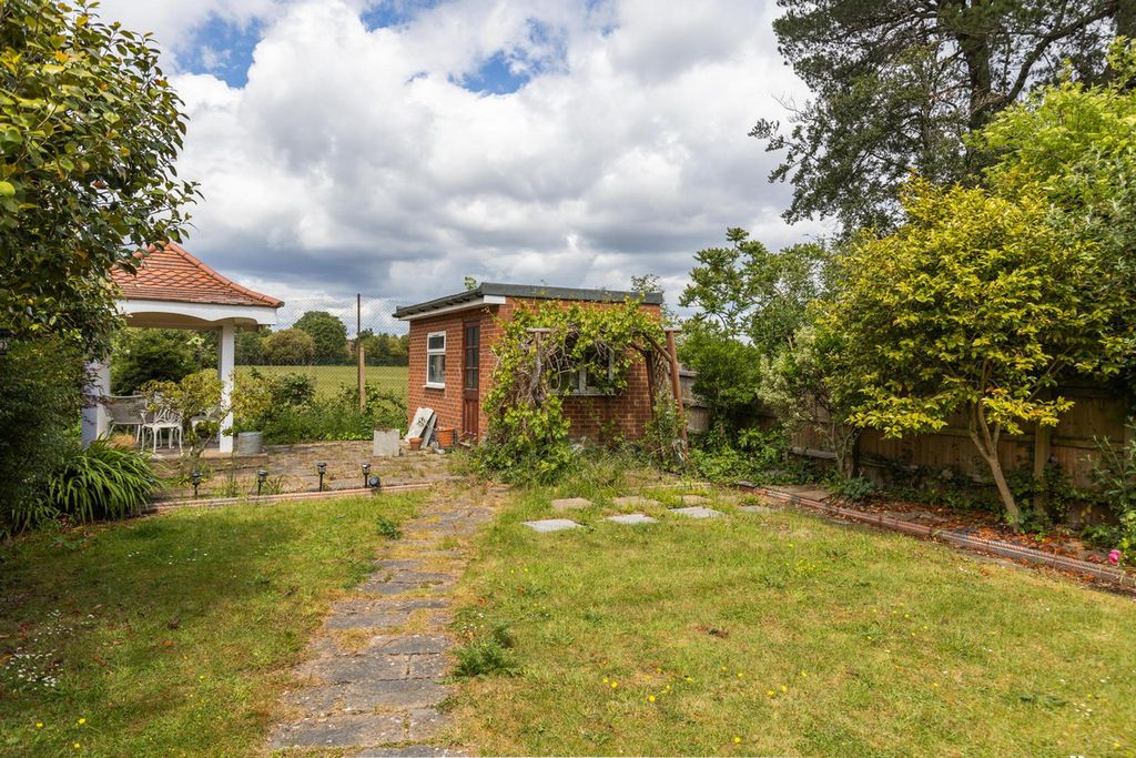 Property photo 3 of 20
