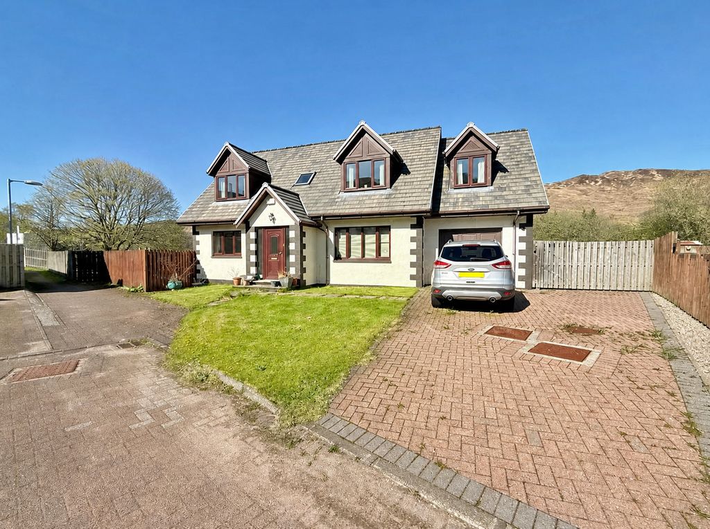 Property photo 2 of 43
