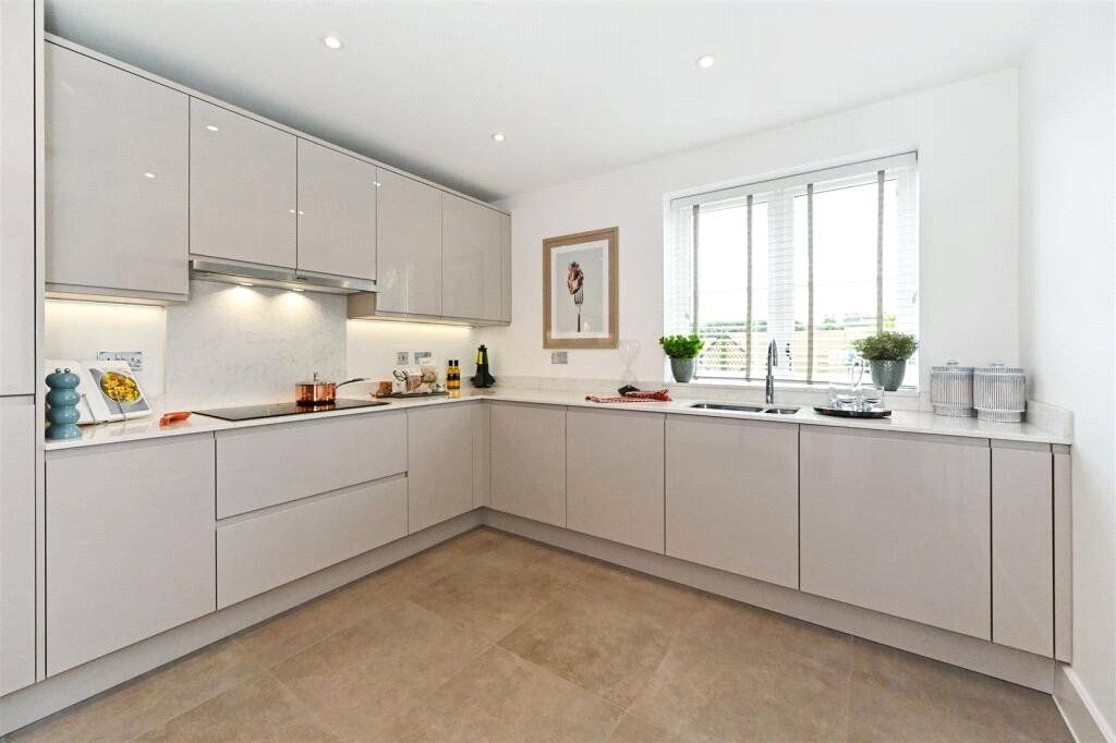 Property photo 3 of 24 Showhome Images