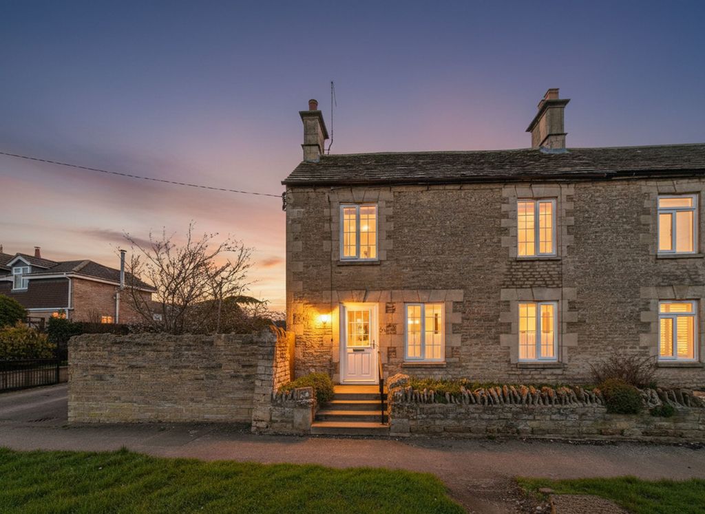 Property photo 1 of 15 Front Of The Property