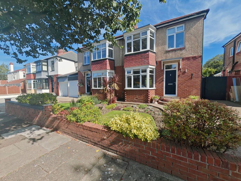 Property photo 1 of 25