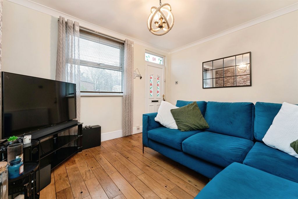 Property photo 3 of 21