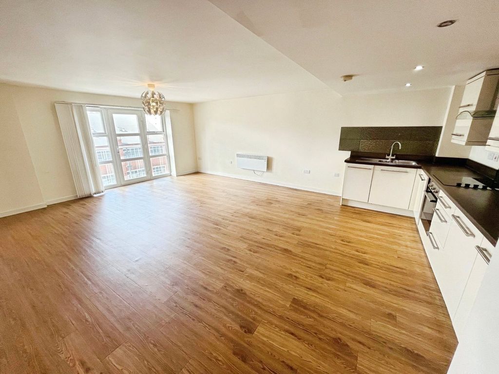 Property photo 2 of 9 Lounge/Kitchen/Diner