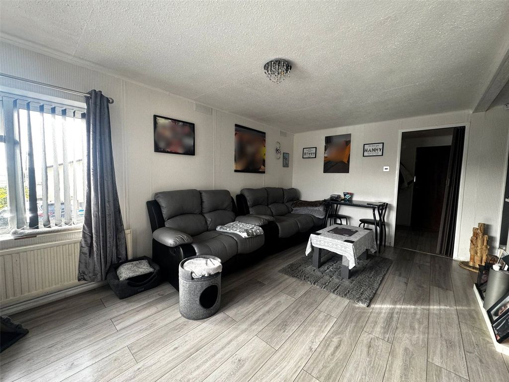 Property photo 3 of 13 Picture No. 03