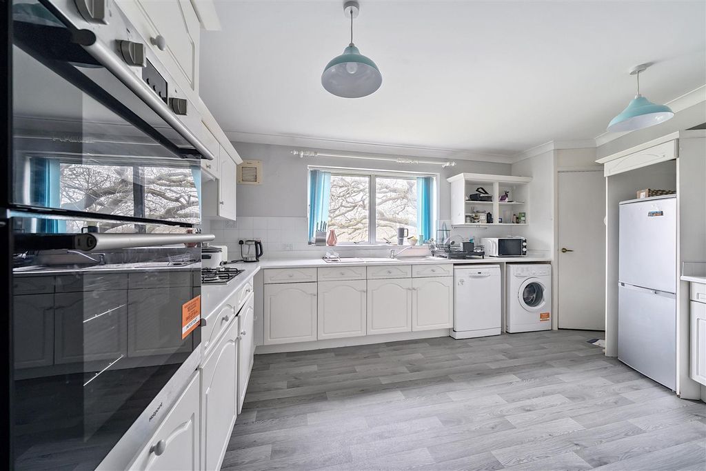 Property photo 3 of 12 Kitchen.Jpg