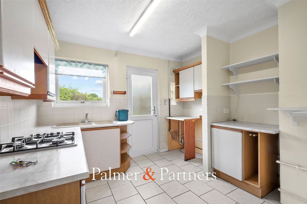 Property photo 3 of 16 Picture No. 04