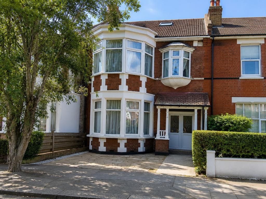 Property photo 1 of 6