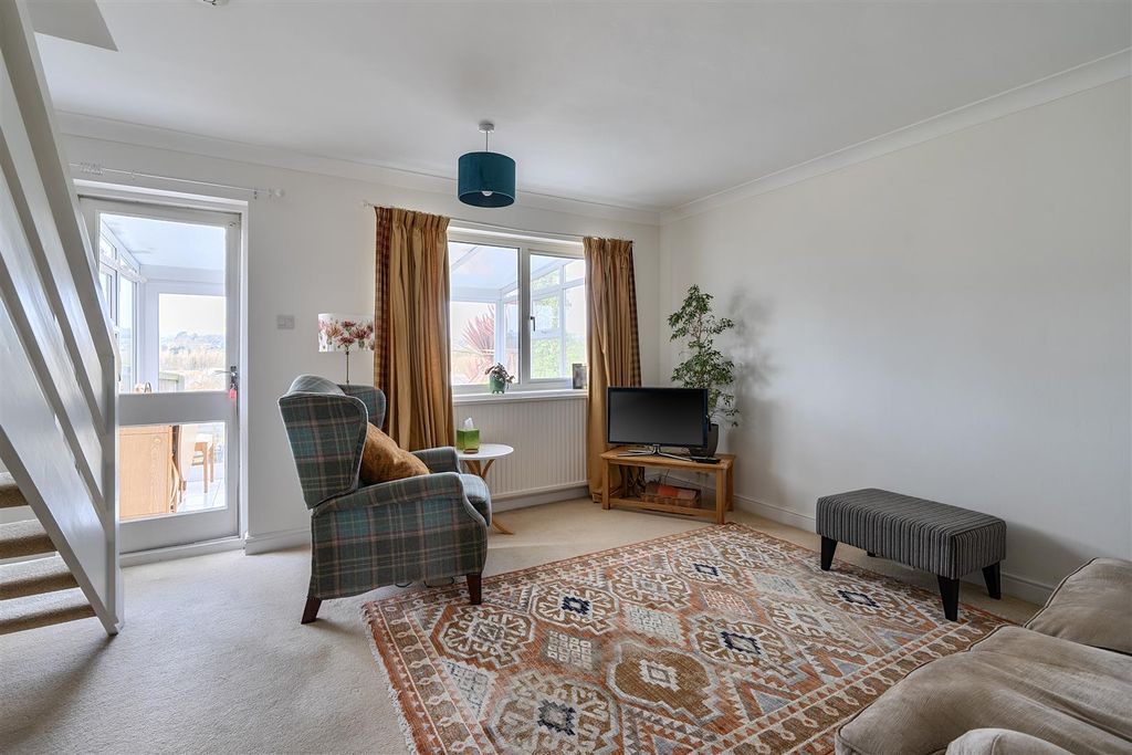 Property photo 2 of 13 1420336-11-69A6d3A2d03Fd.Jpg