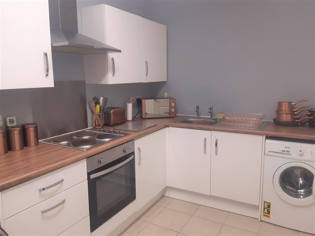 Property photo 2 of 5 Kitchen