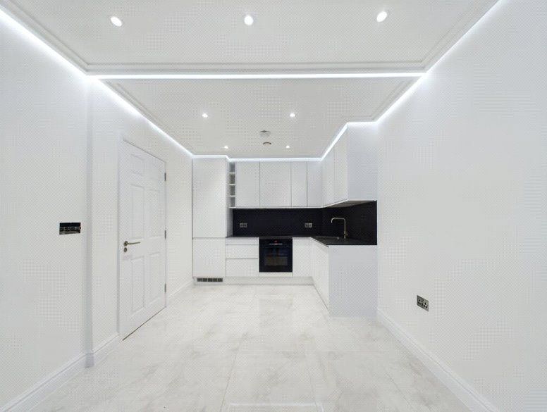 Property photo 2 of 5 Reception/Kitchen